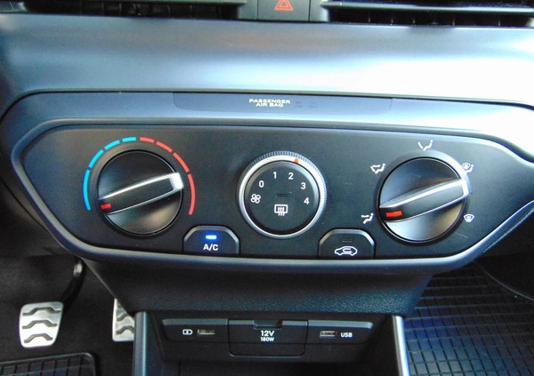 Hyundai Bayon cena 72400 przebieg: 50247, rok produkcji 2021 z Olkusz małe 466